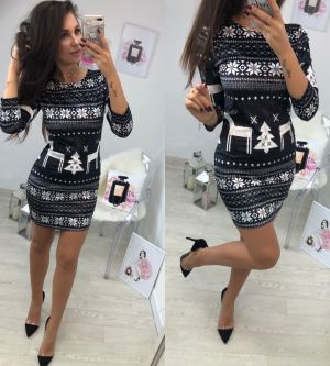 Уникална рокля по тялото с коледен дизайн
